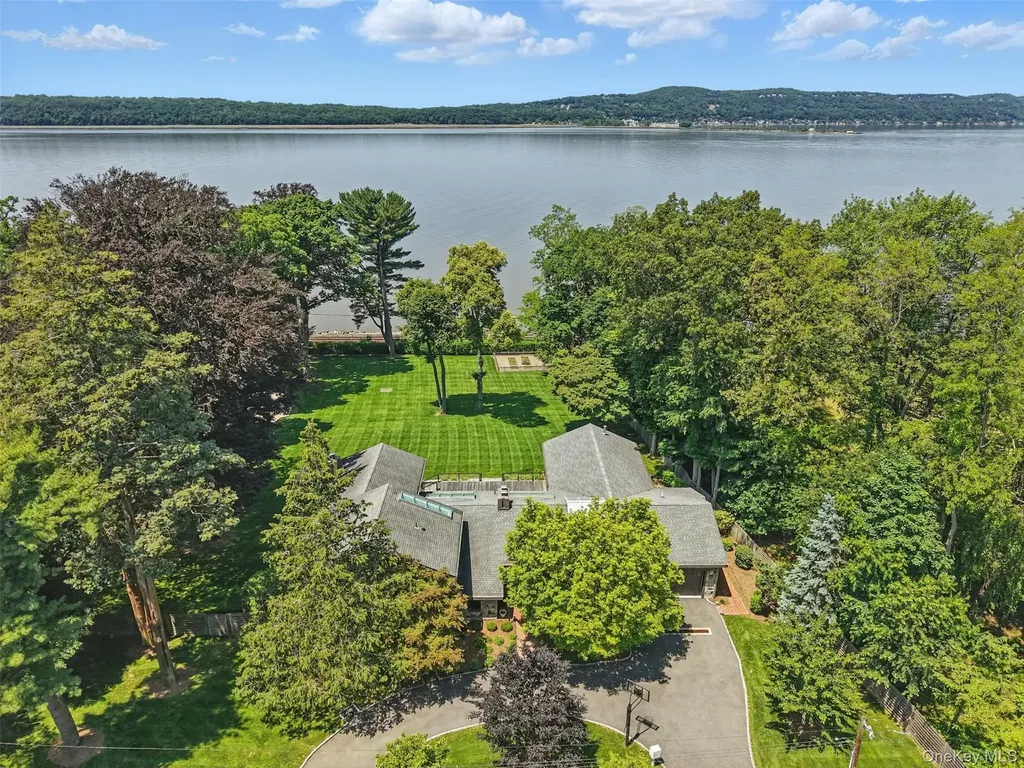 30 Half Moon Lane Irvington NY 10533