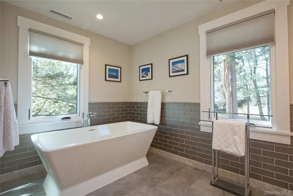 30 Half Moon Lane Irvington NY 10533
