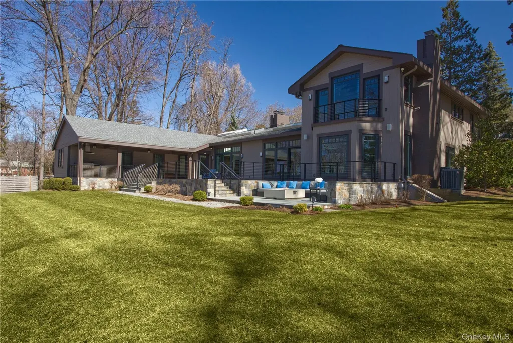30 Half Moon Lane Irvington NY 10533