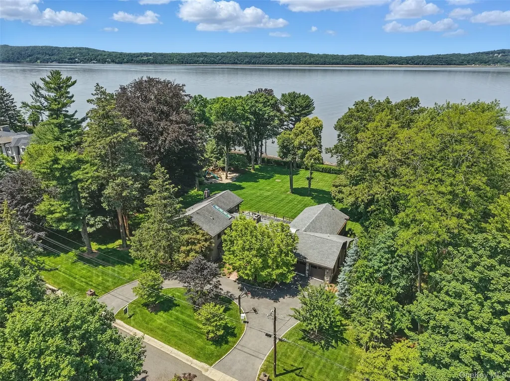 30 Half Moon Lane Irvington NY 10533