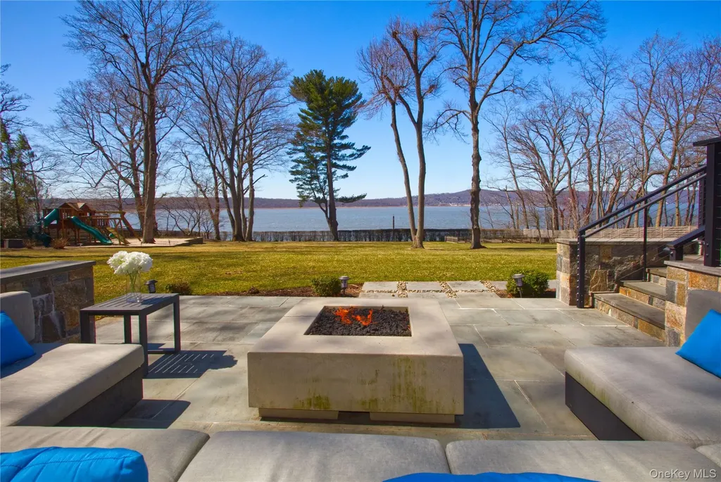 30 Half Moon Lane Irvington NY 10533