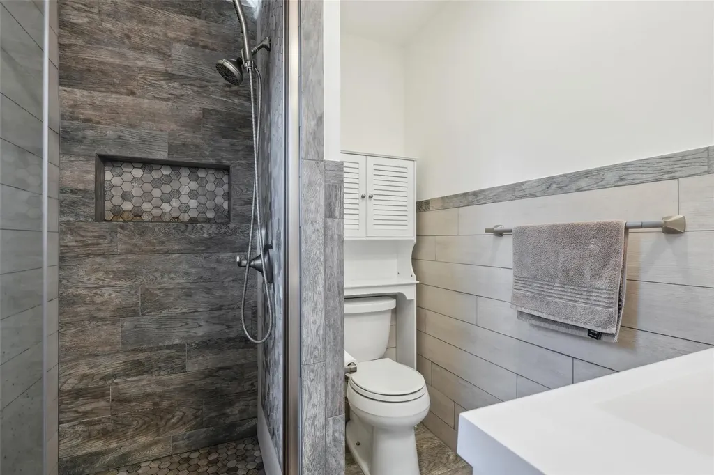 8 Rustic Road Yaphank NY 11980