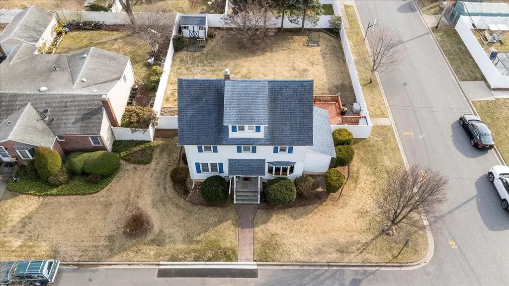 38 Alice Court Bethpage NY 11714