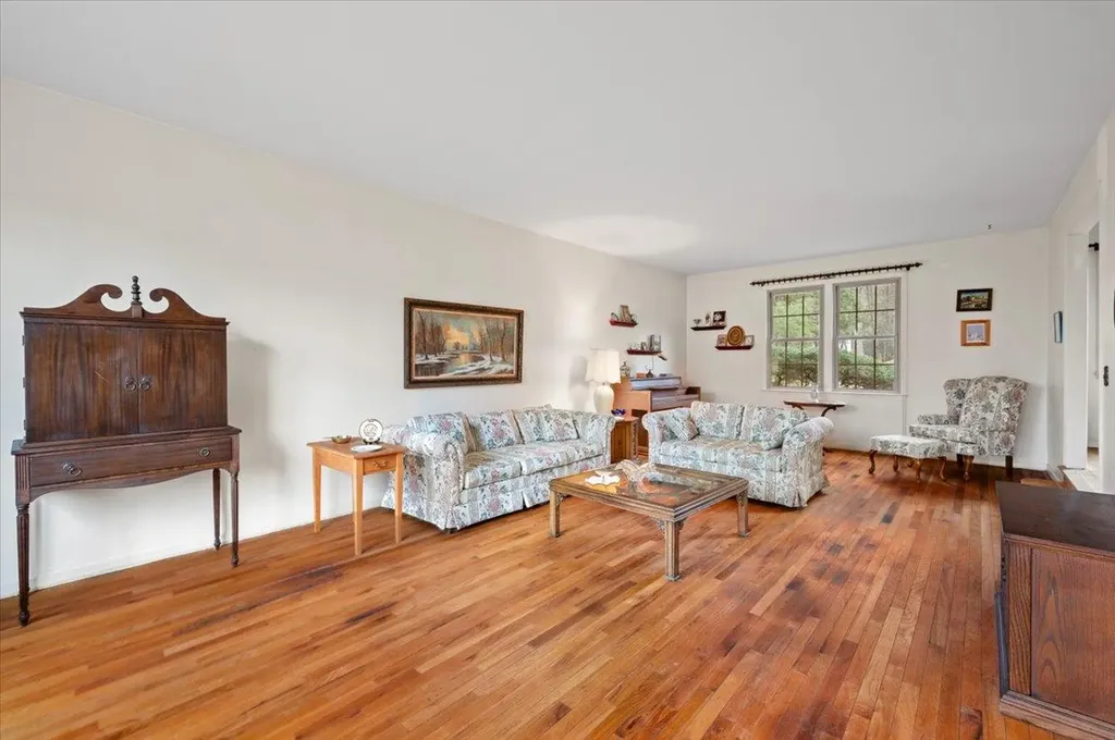 9 Brevoort Lane Rye NY 10580