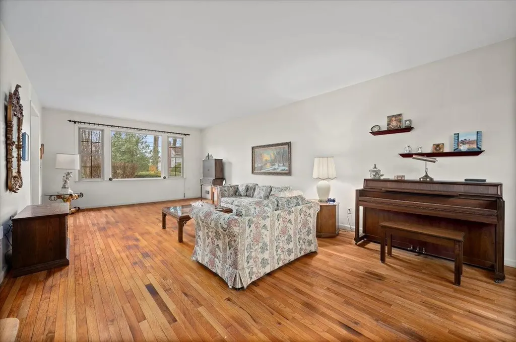 9 Brevoort Lane Rye NY 10580