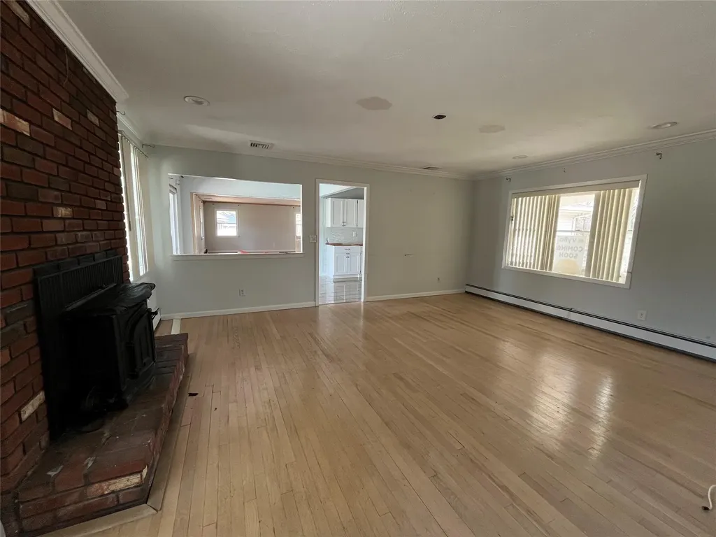 102 Wedgewood Drive Coram NY 11727