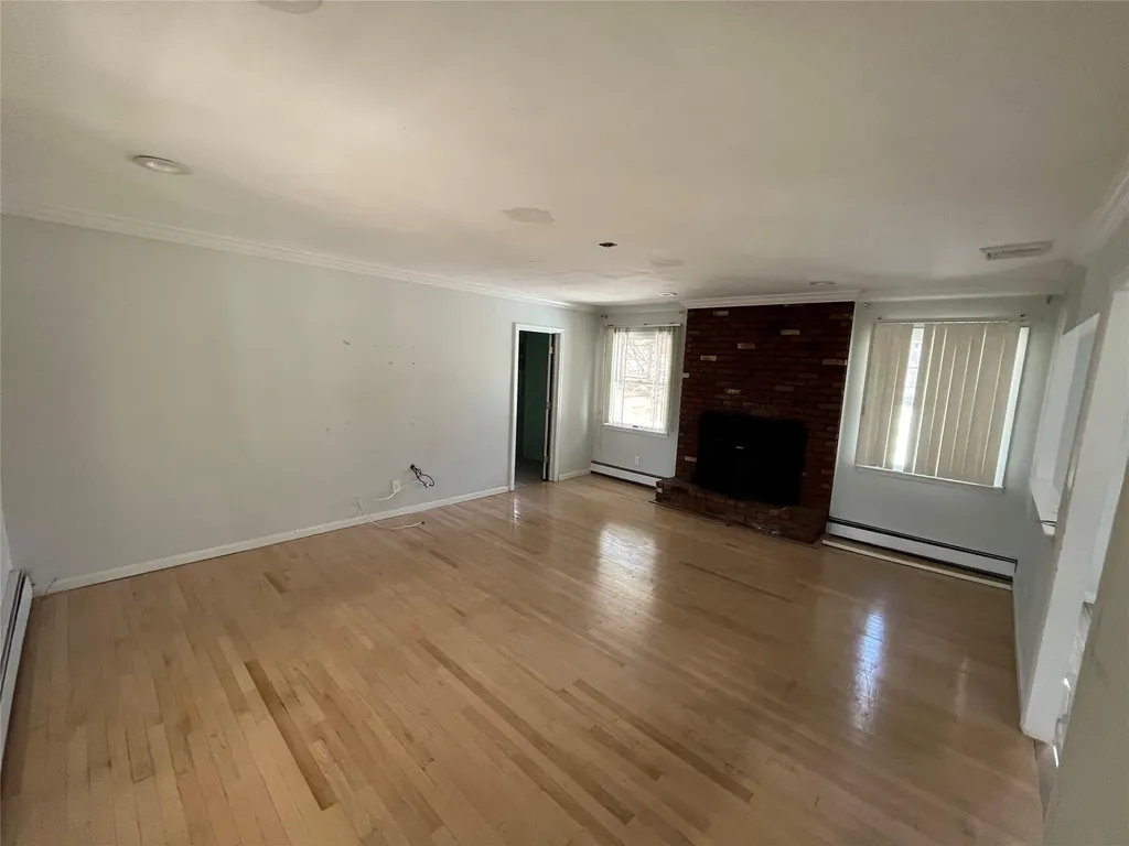 102 Wedgewood Drive Coram NY 11727