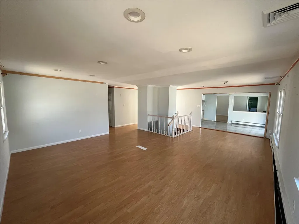 102 Wedgewood Drive Coram NY 11727