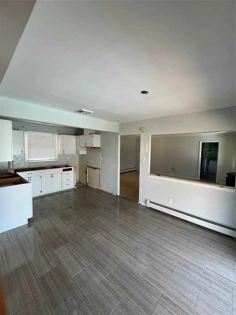 102 Wedgewood Drive Coram NY 11727