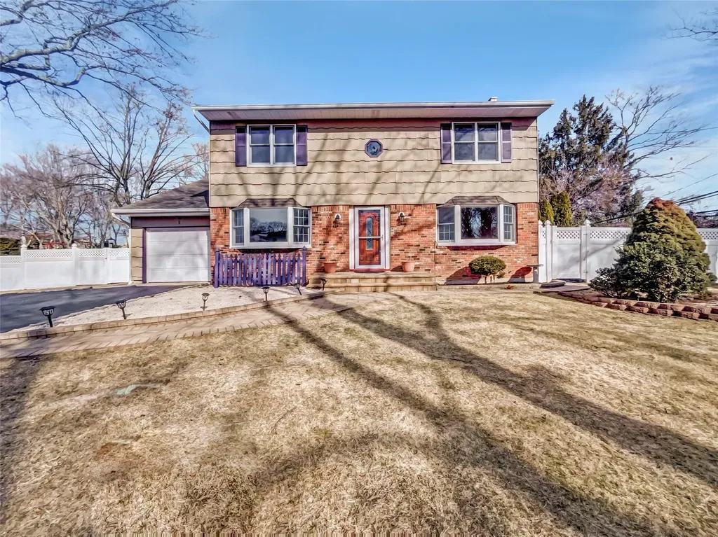 1 Charter Lane Smithtown NY 11787