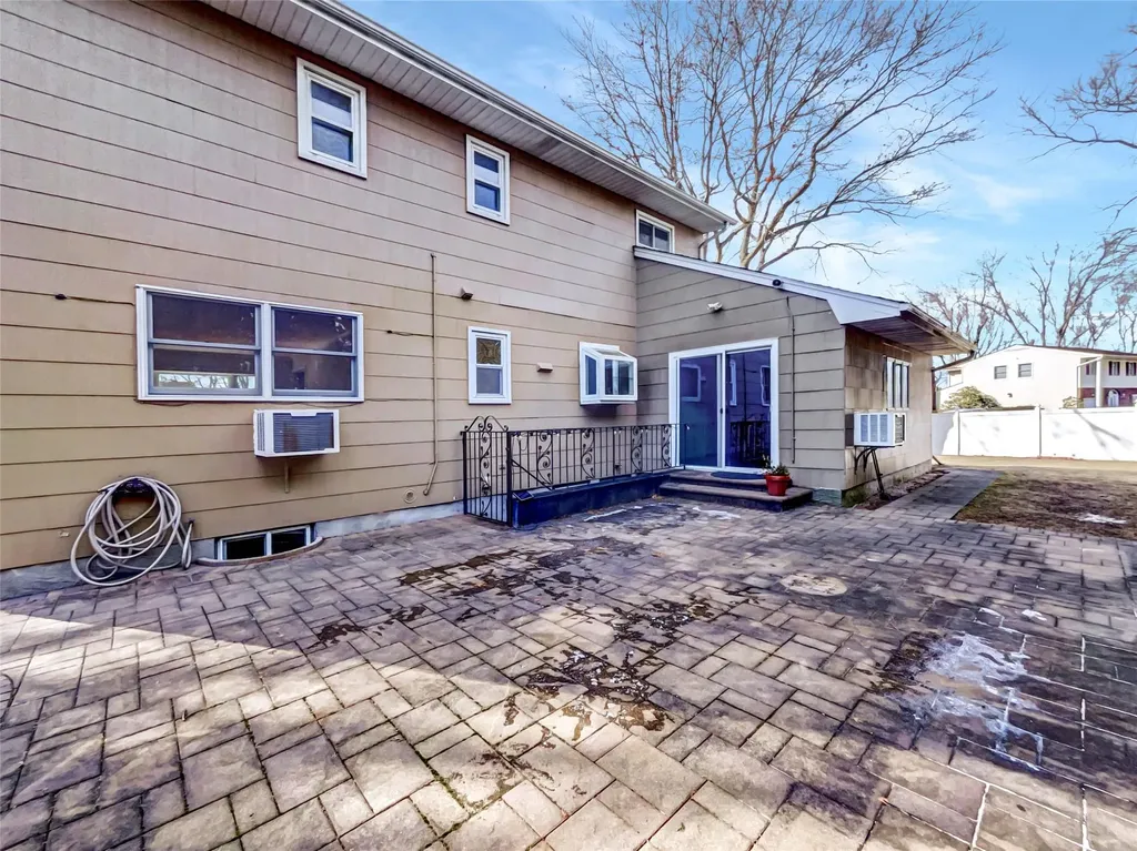 1 Charter Lane Smithtown NY 11787