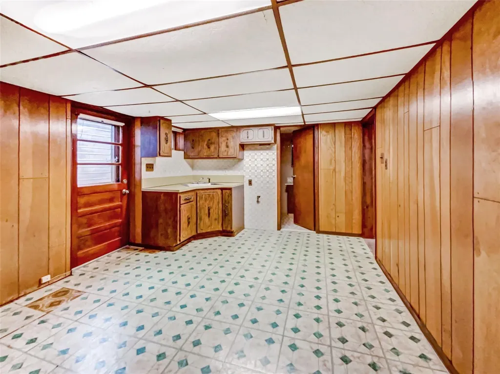 1 Charter Lane Smithtown NY 11787