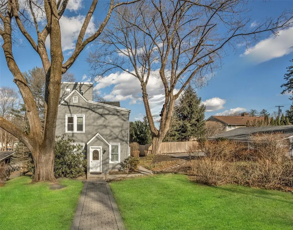 61 North Street Bedford NY 10536