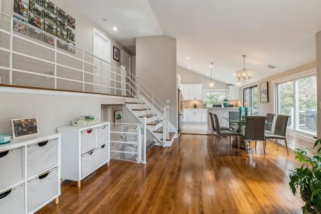 6 Daniel Drive Glen Cove NY 11542