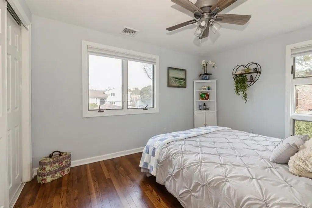 6 Daniel Drive Glen Cove NY 11542