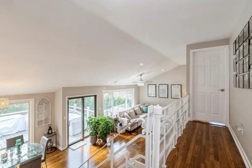 6 Daniel Drive Glen Cove NY 11542