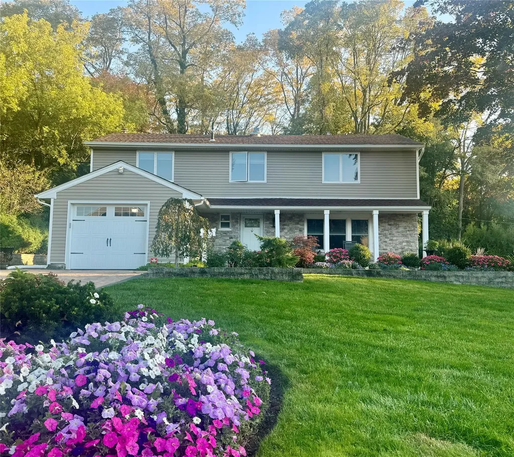 6 Daniel Drive Glen Cove NY 11542
