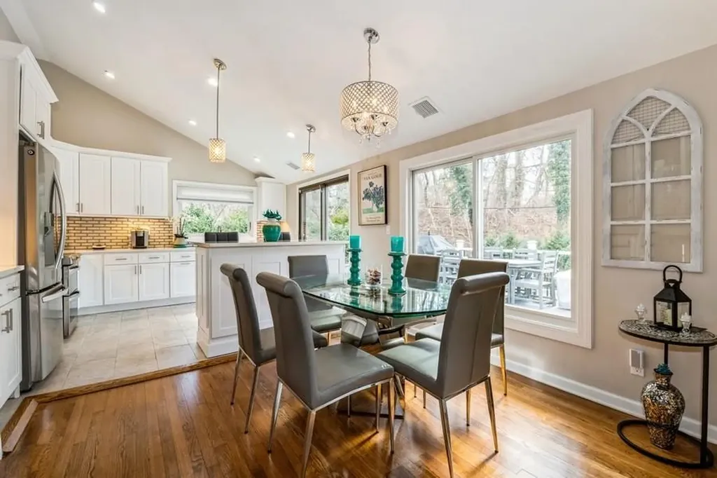 6 Daniel Drive Glen Cove NY 11542