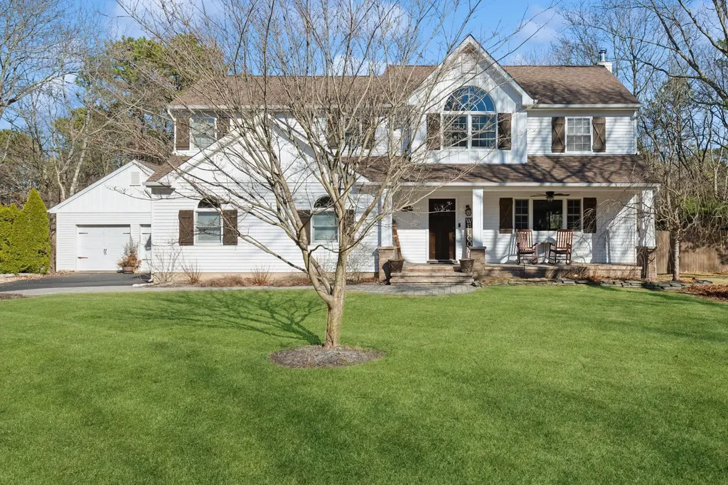 17 Charter Court Brookhaven NY 11949