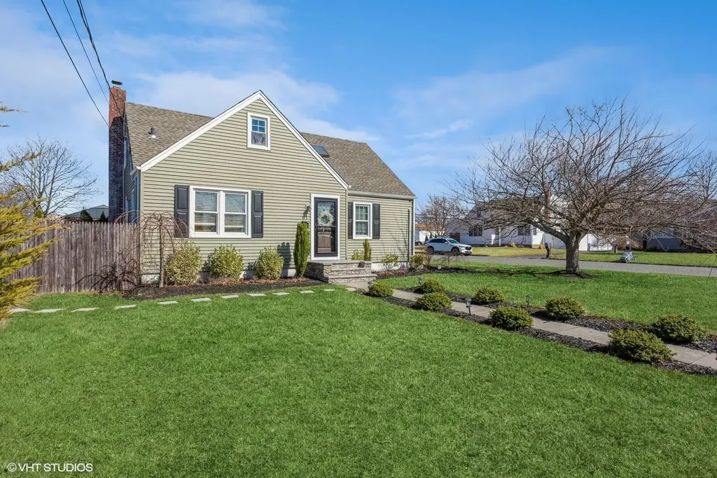 81 Everett Street Brookhaven NY 11772