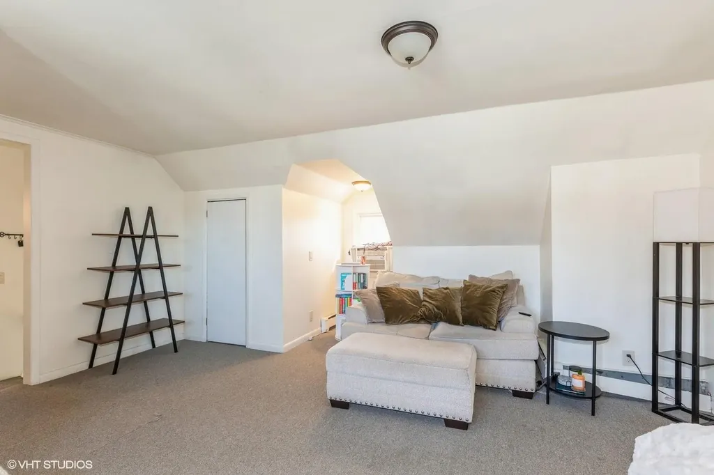81 Everett Street Patchogue NY 11772