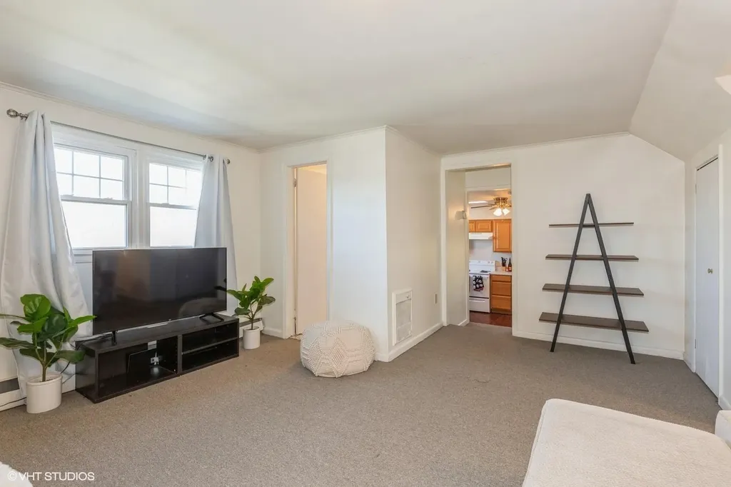 81 Everett Street Patchogue NY 11772