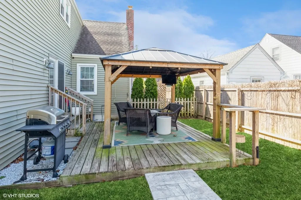 81 Everett Street Patchogue NY 11772