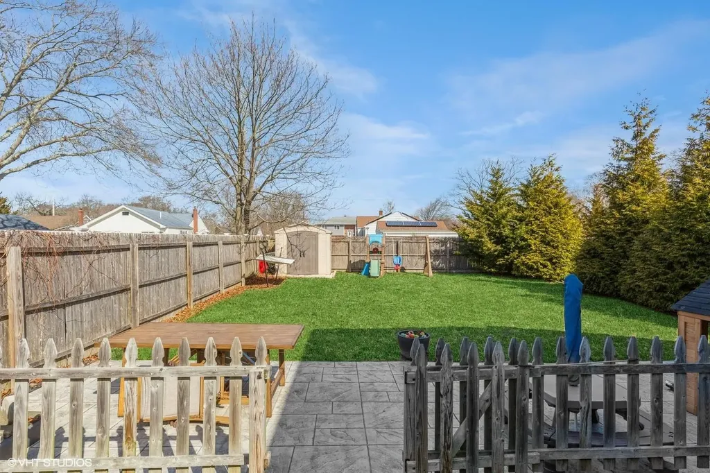 81 Everett Street Patchogue NY 11772