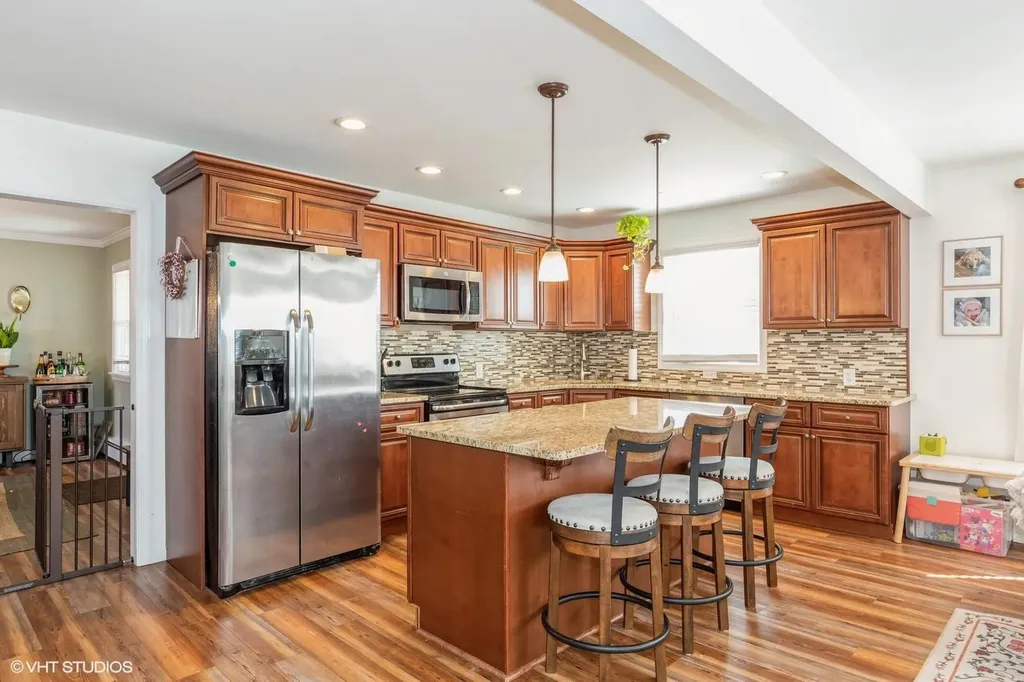 81 Everett Street Patchogue NY 11772
