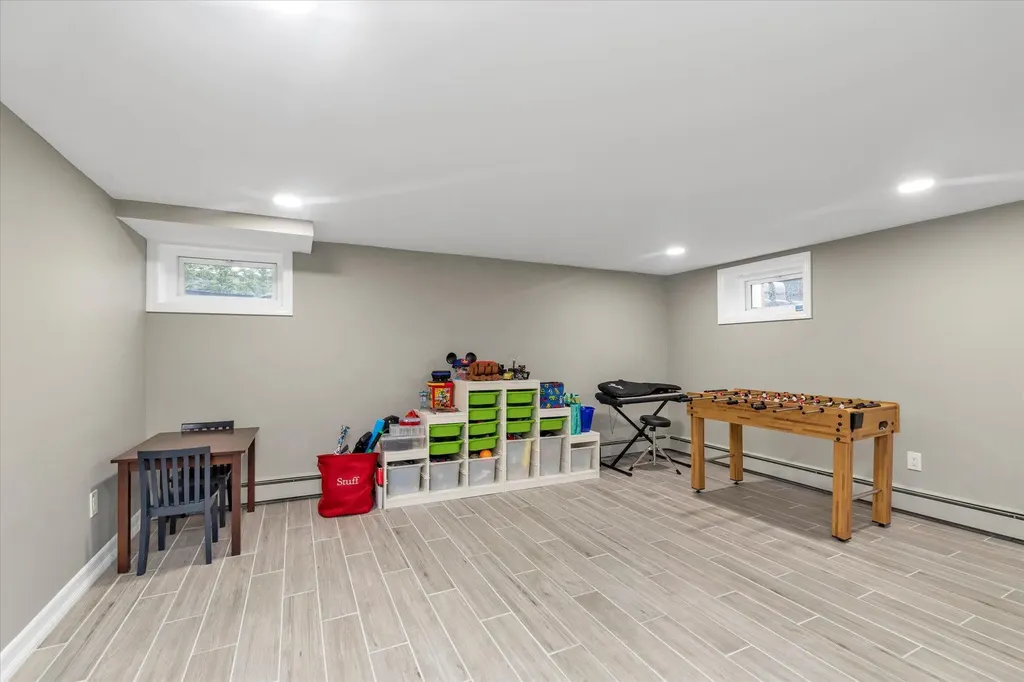 903 Alan Drive Wantagh NY 11793
