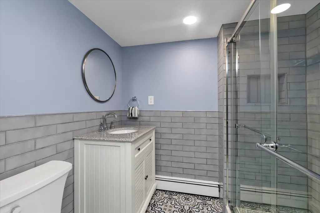 903 Alan Drive Wantagh NY 11793