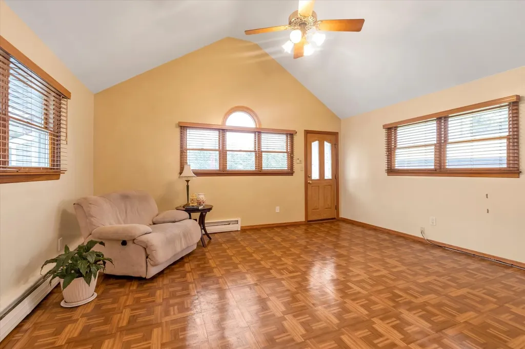 903 Alan Drive Wantagh NY 11793