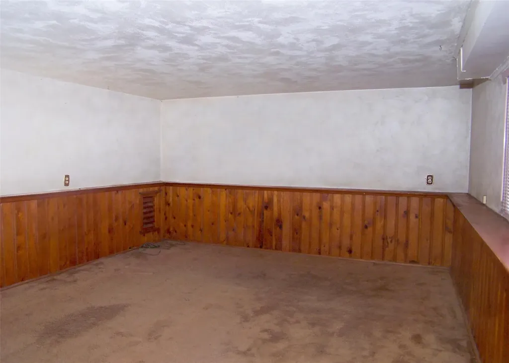 1343 Thompson Drive Bay Shore NY 11706