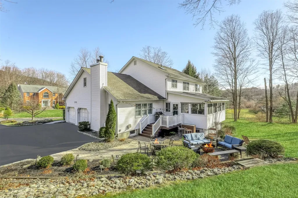 2 Mills Road Suffern NY 10901