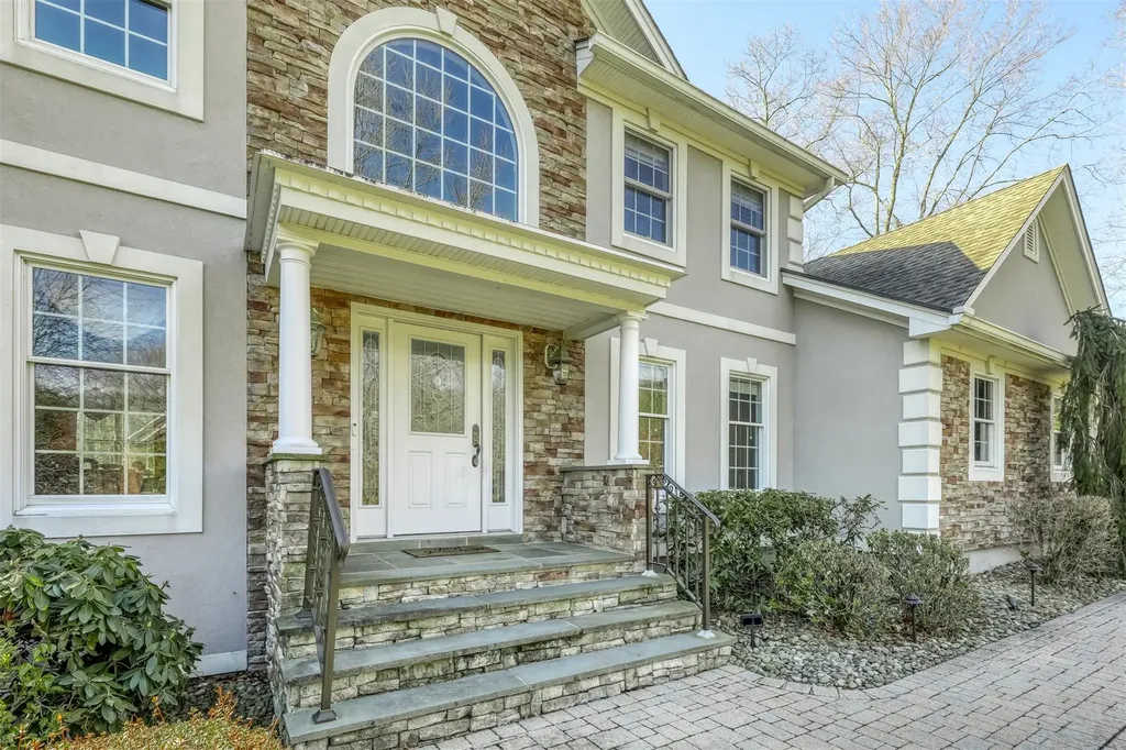 2 Mills Road Suffern NY 10901