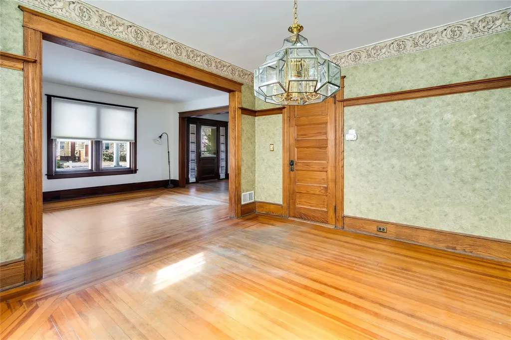 17 Parkwood Boulevard Poughkeepsie NY 12603