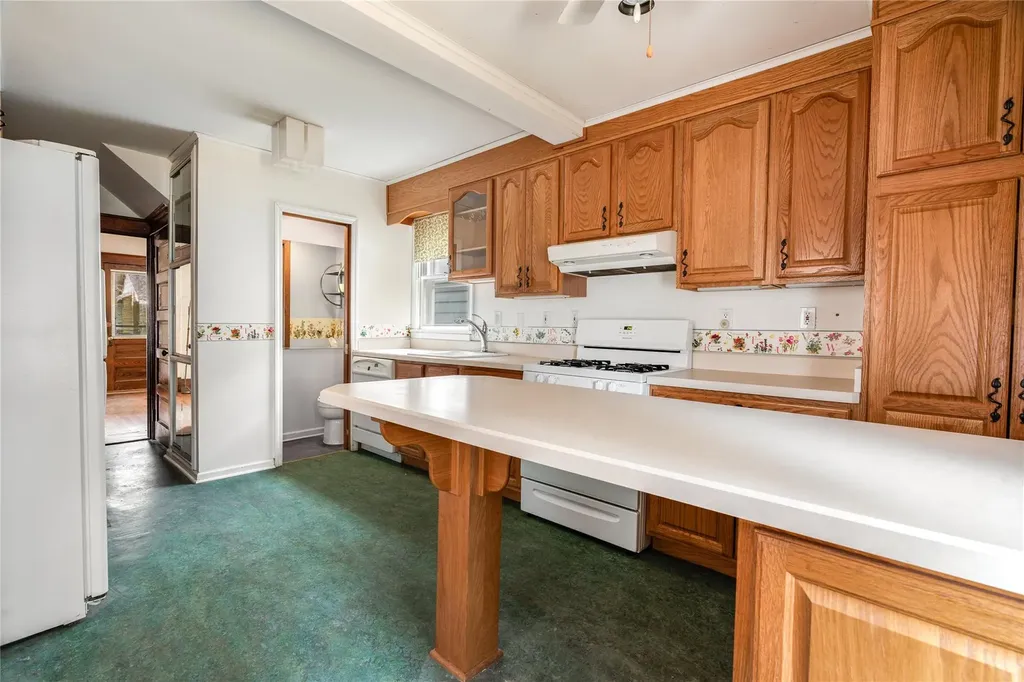 17 Parkwood Boulevard Poughkeepsie NY 12603