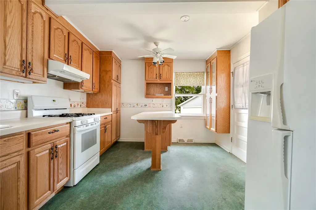17 Parkwood Boulevard Poughkeepsie NY 12603