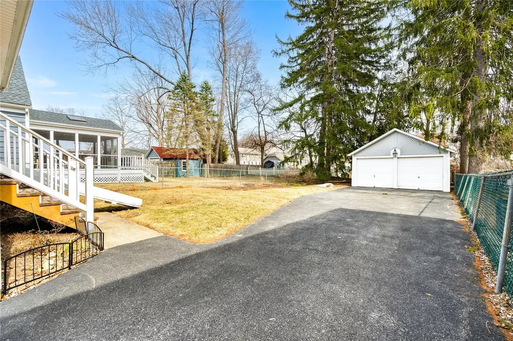 17 Parkwood Boulevard Poughkeepsie NY 12603