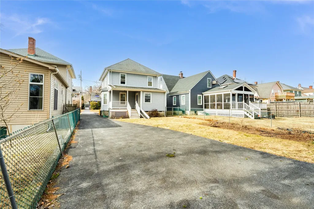 17 Parkwood Boulevard Poughkeepsie NY 12603