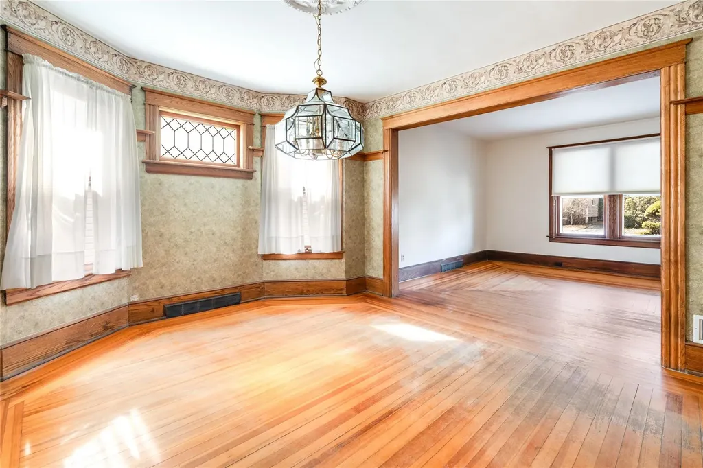 17 Parkwood Boulevard Poughkeepsie NY 12603