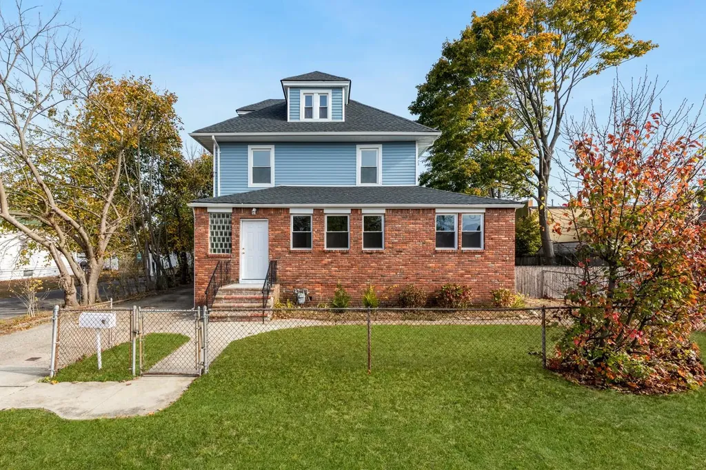 30 Verazzano Avenue Babylon NY 11726