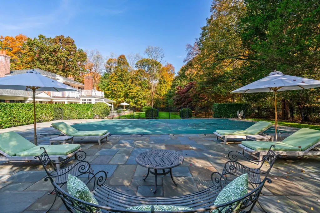 30 Underhill Road Locust Valley NY 11560