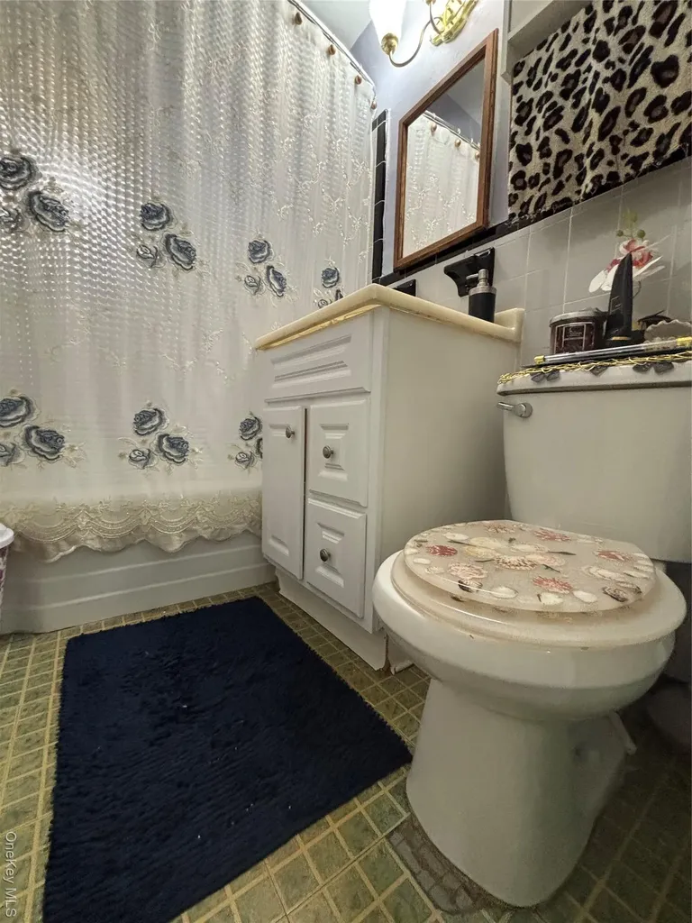 740 E 232 Street Bronx NY 10466