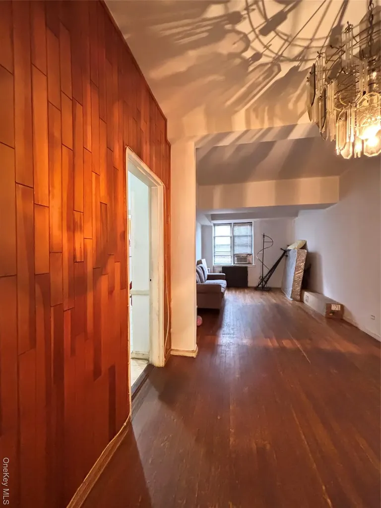 740 E 232 Street Bronx NY 10466