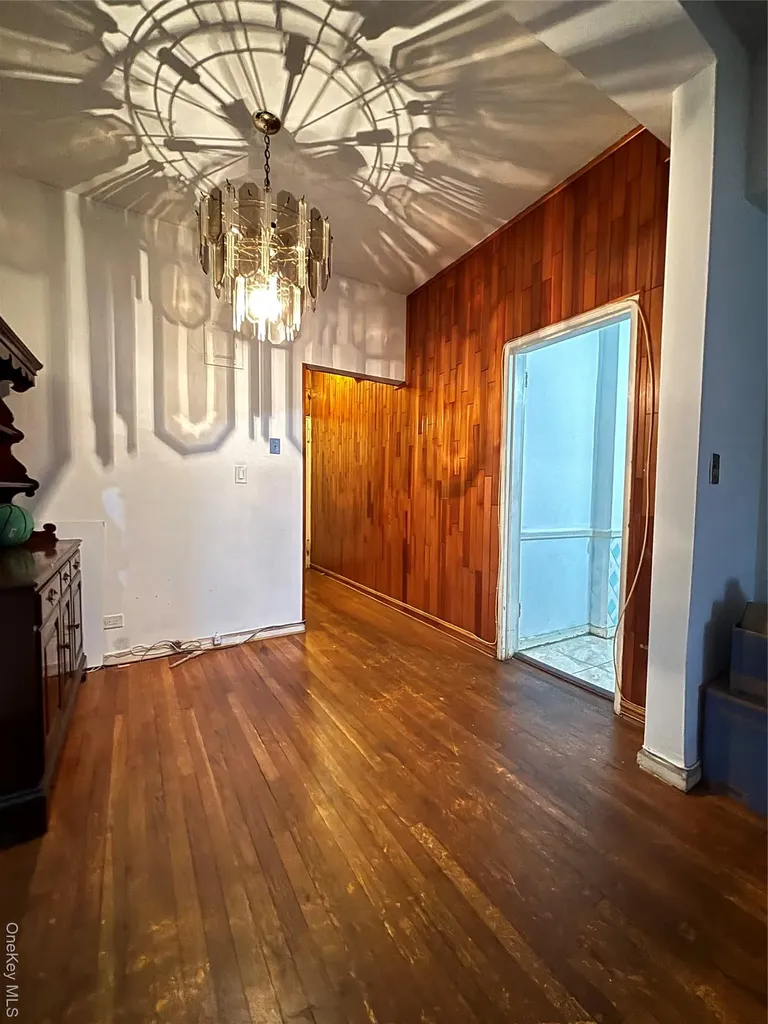 740 E 232 Street Bronx NY 10466