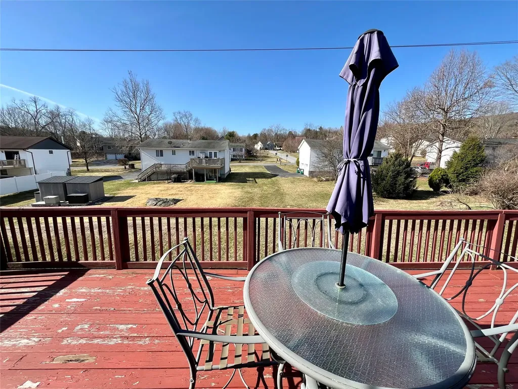15 Toc Drive Highland NY 12528