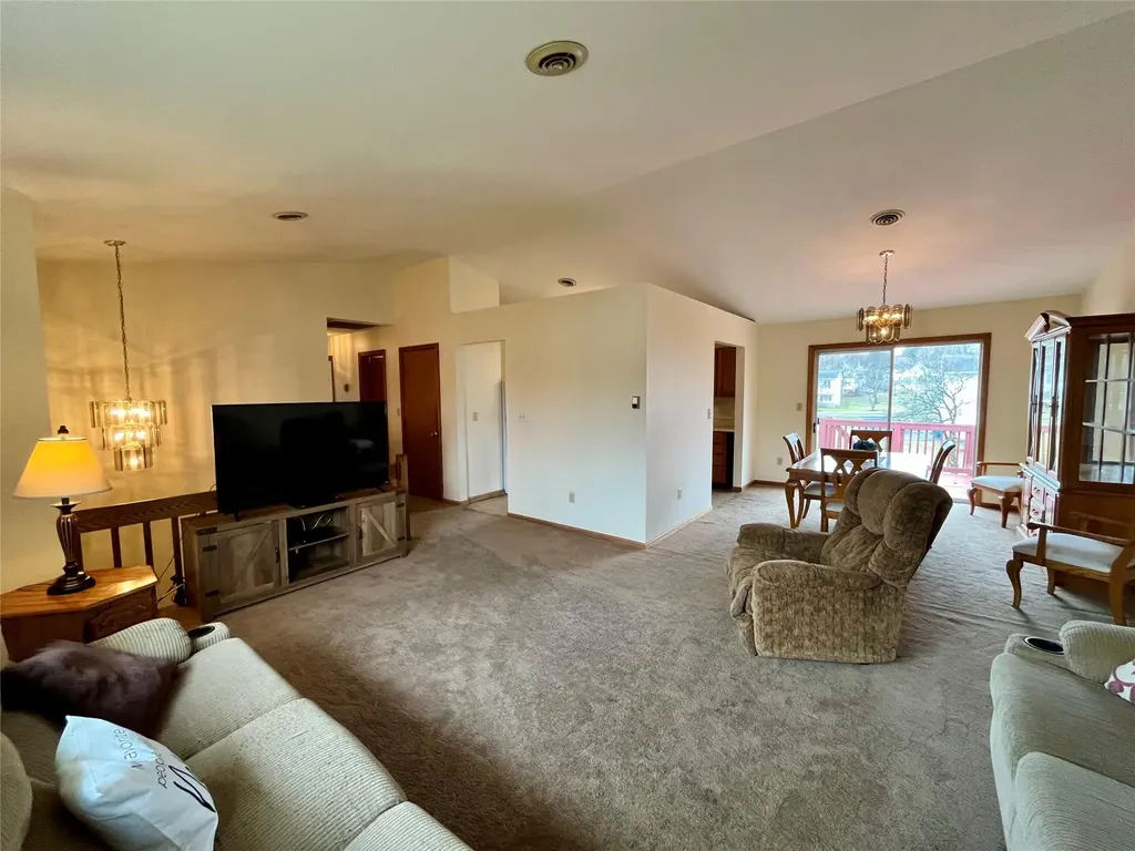 15 Toc Drive Highland NY 12528