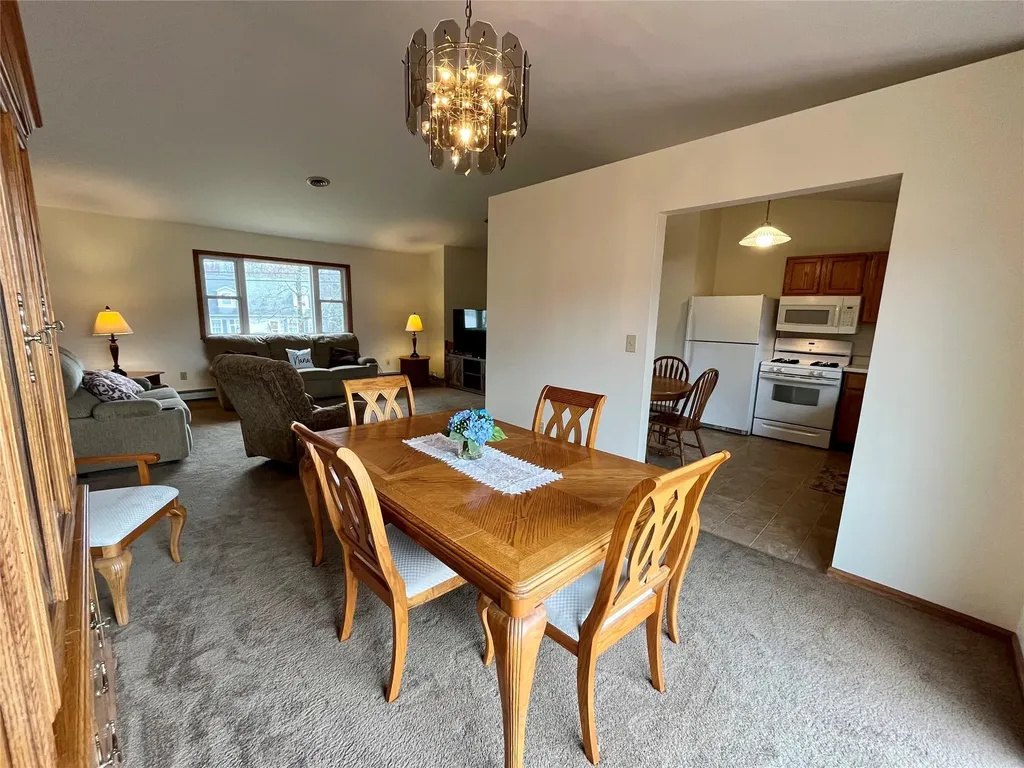 15 Toc Drive Highland NY 12528