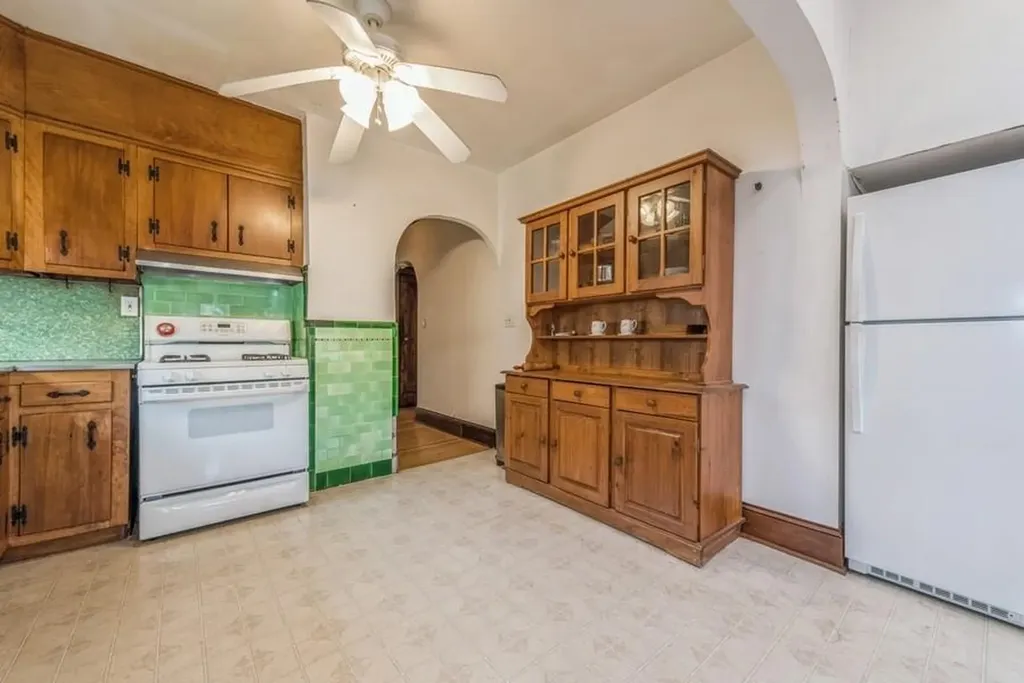 691 Arthur Street Baldwin NY 11510